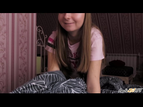 ❤️ Bidh Blondie a’ tarraing a BFF gu domhainn agus a’ faighinn cum na beul ️❌ Porno fb aig gd.com-full-porner.ru ❌